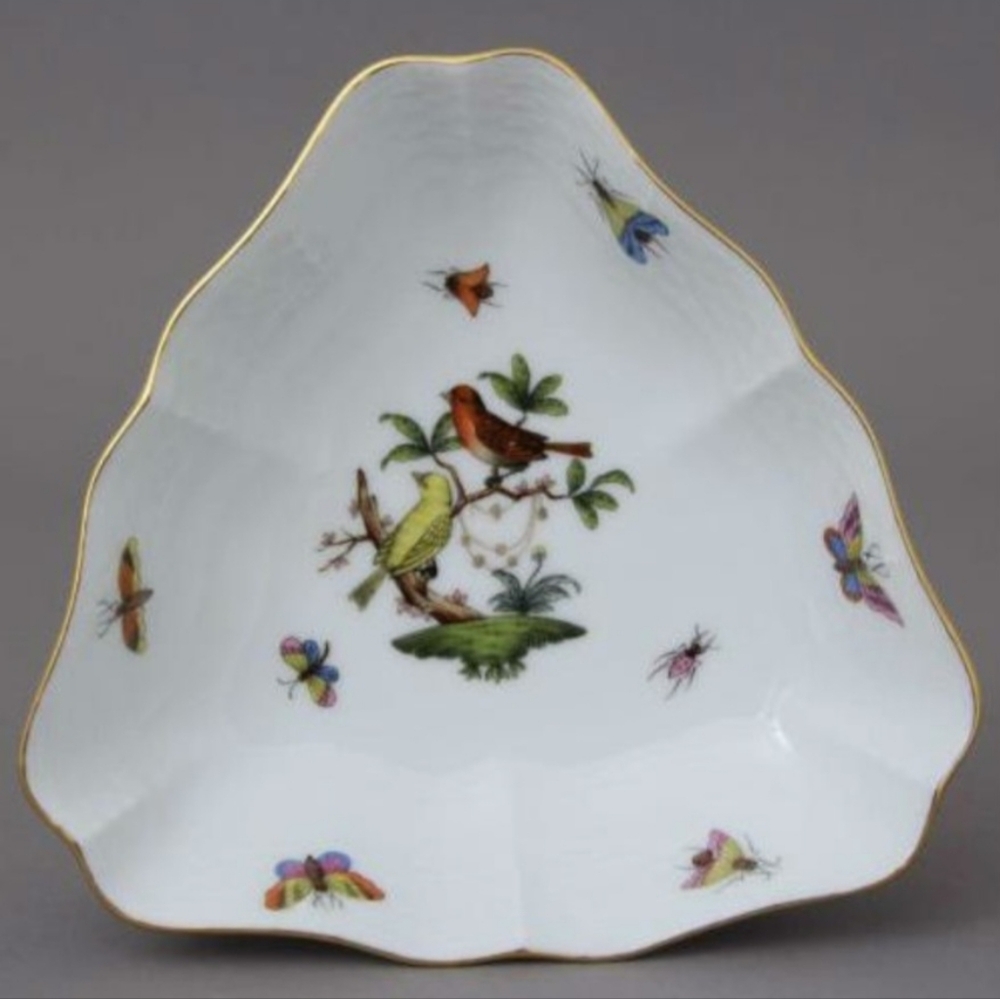 Herend Triangle Dish, Small – Rothschild Bird
